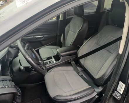 Сірий Форд Ескейп, об'ємом двигуна 0 л та пробігом 130 тис. км за 10500 $, фото 3 на Automoto.ua