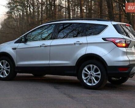 Серый Форд Эскейп, объемом двигателя 1.5 л и пробегом 152 тыс. км за 9800 $, фото 4 на Automoto.ua