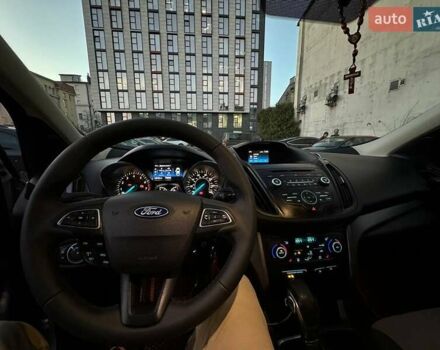 Серый Форд Эскейп, объемом двигателя 1.5 л и пробегом 190 тыс. км за 10700 $, фото 29 на Automoto.ua