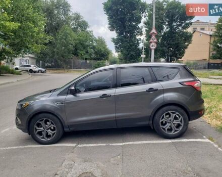 Серый Форд Эскейп, объемом двигателя 2.5 л и пробегом 69 тыс. км за 13600 $, фото 7 на Automoto.ua