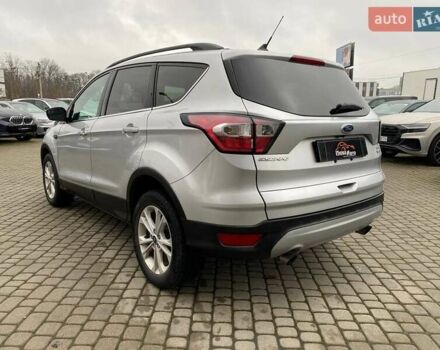 Серый Форд Эскейп, объемом двигателя 1.5 л и пробегом 71 тыс. км за 14600 $, фото 4 на Automoto.ua