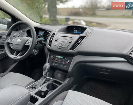 Сірий Форд Ескейп, об'ємом двигуна 1.5 л та пробігом 82 тис. км за 11999 $, фото 17 на Automoto.ua