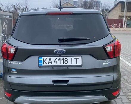 Серый Форд Эскейп, объемом двигателя 1.5 л и пробегом 35 тыс. км за 12500 $, фото 1 на Automoto.ua