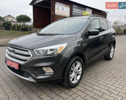 Сірий Форд Ескейп, об'ємом двигуна 1.5 л та пробігом 82 тис. км за 11999 $, фото 1 на Automoto.ua