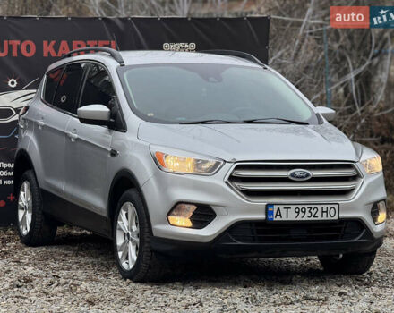 Сірий Форд Ескейп, об'ємом двигуна 1.5 л та пробігом 130 тис. км за 11499 $, фото 3 на Automoto.ua