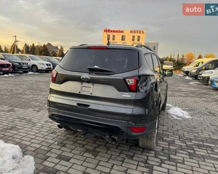 Серый Форд Эскейп, объемом двигателя 1.5 л и пробегом 266 тыс. км за 9500 $, фото 5 на Automoto.ua