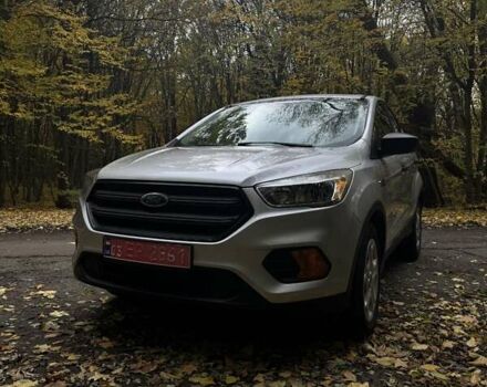 Форд Эскейп 2018 в Остоге на Automoto.ua Серый Форд Эскейп, объемом двигателя 2.5 л и пробегом 177 тыс. км за 11600 $, фото 4 на Automoto.ua