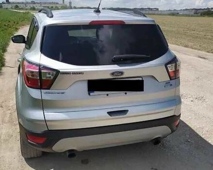 Сірий Форд Ескейп, об'ємом двигуна 1.6 л та пробігом 178 тис. км за 11200 $, фото 3 на Automoto.ua