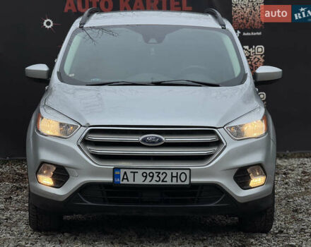 Сірий Форд Ескейп, об'ємом двигуна 1.5 л та пробігом 130 тис. км за 11499 $, фото 2 на Automoto.ua