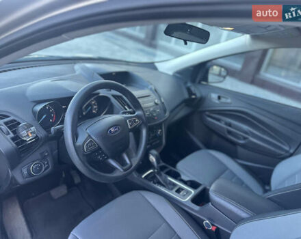 Серый Форд Эскейп, объемом двигателя 2.5 л и пробегом 99 тыс. км за 13500 $, фото 9 на Automoto.ua