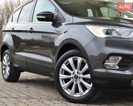 Сірий Форд Ескейп, об'ємом двигуна 2 л та пробігом 130 тис. км за 14799 $, фото 89 на Automoto.ua
