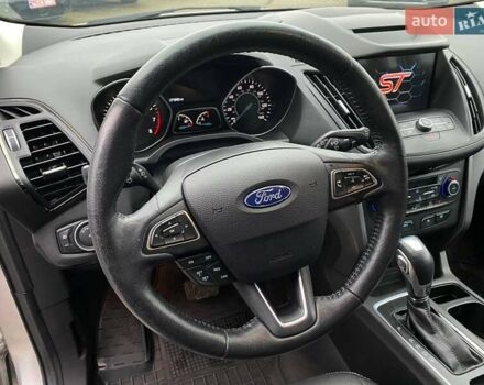 Серый Форд Эскейп, объемом двигателя 1.5 л и пробегом 71 тыс. км за 14600 $, фото 13 на Automoto.ua