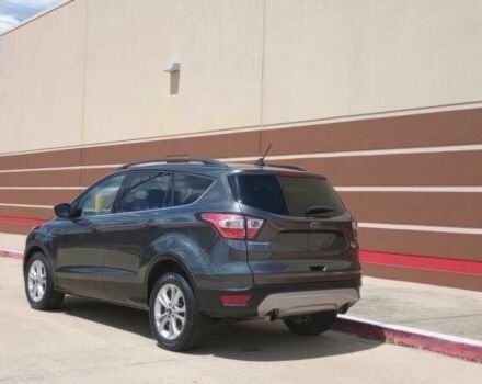 Серый Форд Эскейп, объемом двигателя 2 л и пробегом 47 тыс. км за 6500 $, фото 3 на Automoto.ua