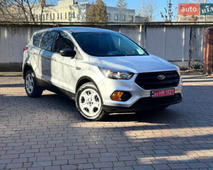 Серый Форд Эскейп, объемом двигателя 2.5 л и пробегом 150 тыс. км за 12900 $, фото 1 на Automoto.ua