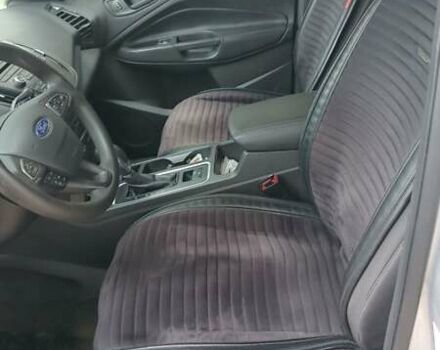 Форд Ескейп 2018 у Черкасах на Automoto.ua Сірий Форд Ескейп, об'ємом двигуна 2.5 л та пробігом 115 тис. км за 15000 $, фото 2 на Automoto.ua