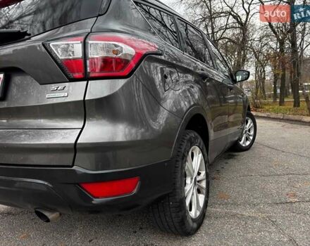 Серый Форд Эскейп, объемом двигателя 1.5 л и пробегом 104 тыс. км за 12530 $, фото 11 на Automoto.ua