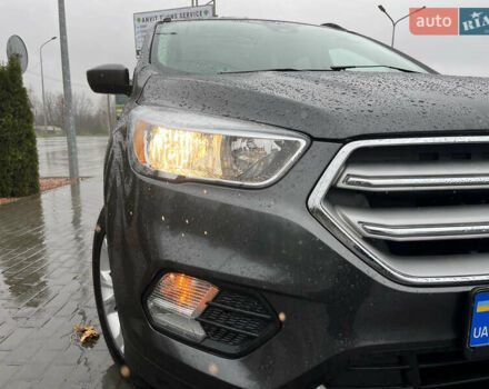 Серый Форд Эскейп, объемом двигателя 1.5 л и пробегом 121 тыс. км за 11900 $, фото 14 на Automoto.ua