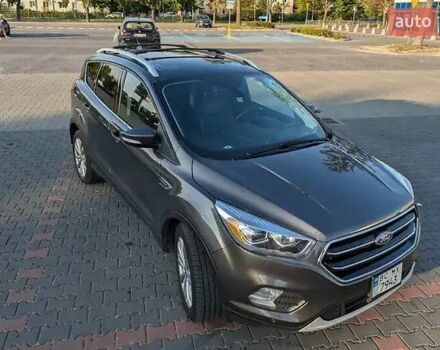 Сірий Форд Ескейп, об'ємом двигуна 2 л та пробігом 154 тис. км за 13500 $, фото 2 на Automoto.ua