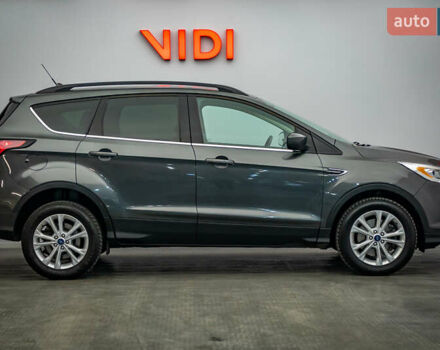 Серый Форд Эскейп, объемом двигателя 1.5 л и пробегом 106 тыс. км за 15261 $, фото 3 на Automoto.ua