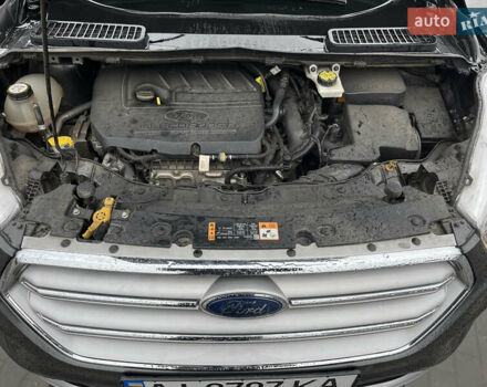 Серый Форд Эскейп, объемом двигателя 1.5 л и пробегом 121 тыс. км за 11900 $, фото 13 на Automoto.ua