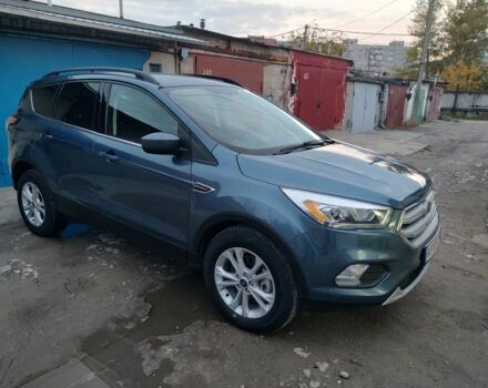 Серый Форд Эскейп, объемом двигателя 0 л и пробегом 188 тыс. км за 13000 $, фото 1 на Automoto.ua