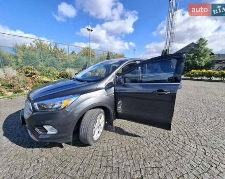 Серый Форд Эскейп, объемом двигателя 1.5 л и пробегом 195 тыс. км за 12700 $, фото 10 на Automoto.ua