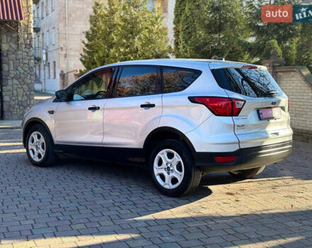 Серый Форд Эскейп, объемом двигателя 2.5 л и пробегом 150 тыс. км за 12900 $, фото 6 на Automoto.ua
