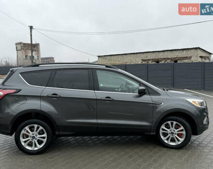 Серый Форд Эскейп, объемом двигателя 1.5 л и пробегом 177 тыс. км за 9900 $, фото 1 на Automoto.ua
