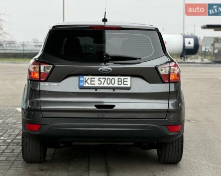 Серый Форд Эскейп, объемом двигателя 2.5 л и пробегом 148 тыс. км за 13500 $, фото 12 на Automoto.ua