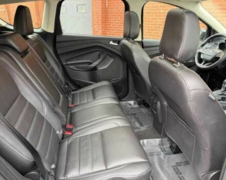 Сірий Форд Ескейп, об'ємом двигуна 2 л та пробігом 89 тис. км за 10000 $, фото 10 на Automoto.ua