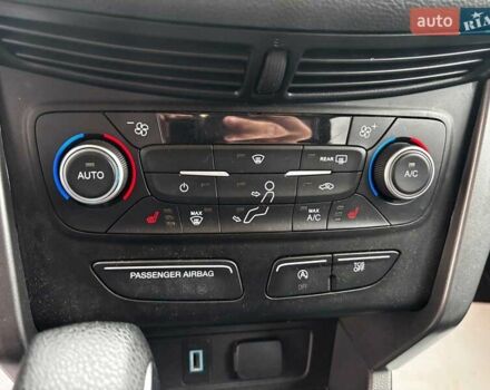 Серый Форд Эскейп, объемом двигателя 1.5 л и пробегом 104 тыс. км за 12530 $, фото 23 на Automoto.ua