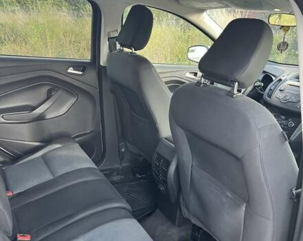 Серый Форд Эскейп, объемом двигателя 2 л и пробегом 231 тыс. км за 12100 $, фото 12 на Automoto.ua