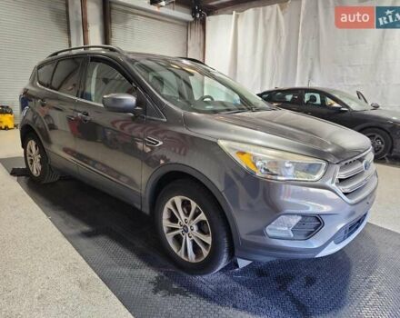 Сірий Форд Ескейп, об'ємом двигуна 1.5 л та пробігом 144 тис. км за 1400 $, фото 3 на Automoto.ua