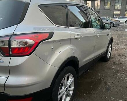 Серый Форд Эскейп, объемом двигателя 1.5 л и пробегом 190 тыс. км за 10700 $, фото 19 на Automoto.ua