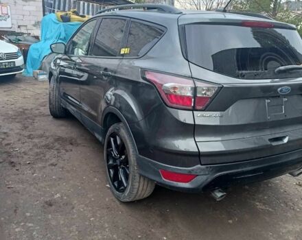 Сірий Форд Ескейп, об'ємом двигуна 0 л та пробігом 130 тис. км за 10500 $, фото 2 на Automoto.ua