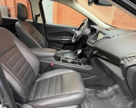 Сірий Форд Ескейп, об'ємом двигуна 2 л та пробігом 89 тис. км за 10000 $, фото 14 на Automoto.ua