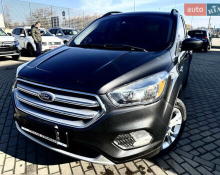 Серый Форд Эскейп, объемом двигателя 1.5 л и пробегом 143 тыс. км за 10999 $, фото 1 на Automoto.ua