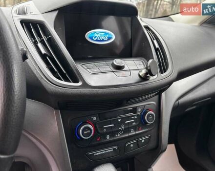 Серый Форд Эскейп, объемом двигателя 1.5 л и пробегом 104 тыс. км за 12530 $, фото 22 на Automoto.ua