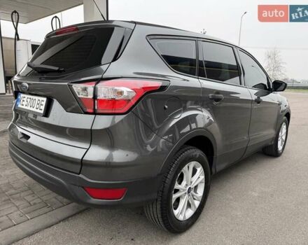 Серый Форд Эскейп, объемом двигателя 2.5 л и пробегом 148 тыс. км за 13500 $, фото 8 на Automoto.ua