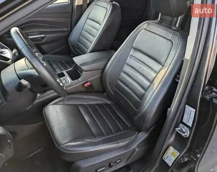Сірий Форд Ескейп, об'ємом двигуна 2 л та пробігом 154 тис. км за 13500 $, фото 3 на Automoto.ua