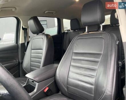 Серый Форд Эскейп, объемом двигателя 1.5 л и пробегом 71 тыс. км за 14600 $, фото 19 на Automoto.ua