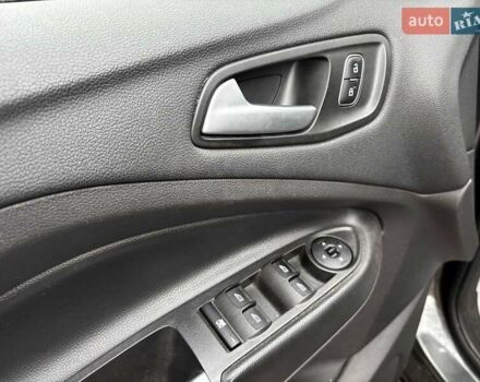 Серый Форд Эскейп, объемом двигателя 1.5 л и пробегом 104 тыс. км за 12530 $, фото 19 на Automoto.ua