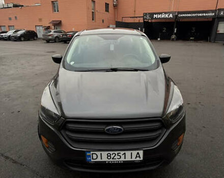 Серый Форд Эскейп, объемом двигателя 2.5 л и пробегом 118 тыс. км за 14600 $, фото 1 на Automoto.ua