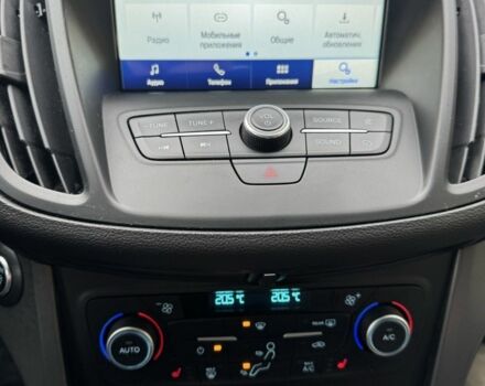 Сірий Форд Ескейп, об'ємом двигуна 1.5 л та пробігом 89 тис. км за 13850 $, фото 9 на Automoto.ua