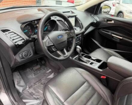 Сірий Форд Ескейп, об'ємом двигуна 2 л та пробігом 89 тис. км за 10000 $, фото 11 на Automoto.ua