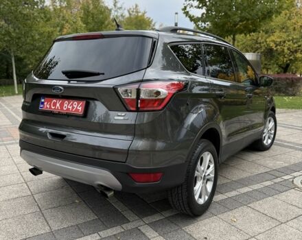 Сірий Форд Ескейп, об'ємом двигуна 1.5 л та пробігом 159 тис. км за 11500 $, фото 4 на Automoto.ua