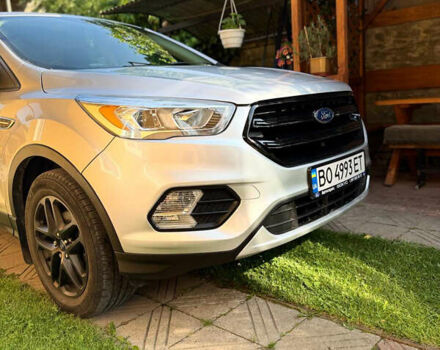 Серый Форд Эскейп, объемом двигателя 2.49 л и пробегом 79 тыс. км за 13500 $, фото 10 на Automoto.ua