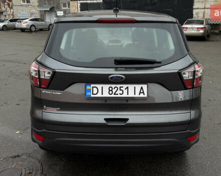 Серый Форд Эскейп, объемом двигателя 2.5 л и пробегом 118 тыс. км за 14600 $, фото 7 на Automoto.ua