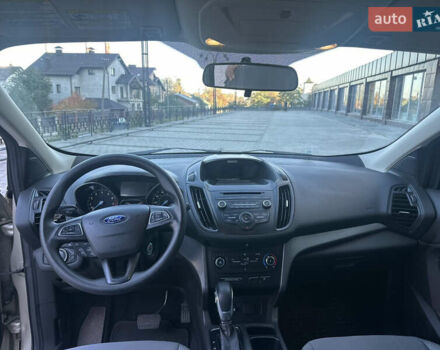 Серый Форд Эскейп, объемом двигателя 2.5 л и пробегом 99 тыс. км за 13500 $, фото 16 на Automoto.ua