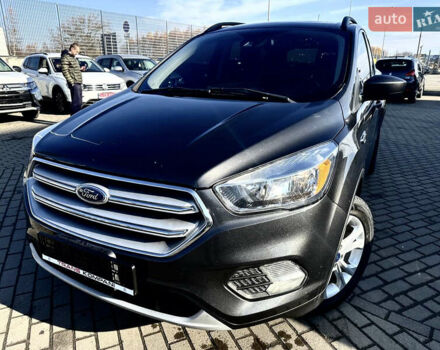 Серый Форд Эскейп, объемом двигателя 1.5 л и пробегом 143 тыс. км за 10999 $, фото 4 на Automoto.ua